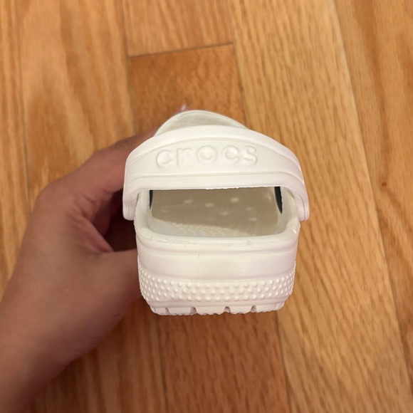 Crocs classic kids’ clogs in white - Picture 6 of 11